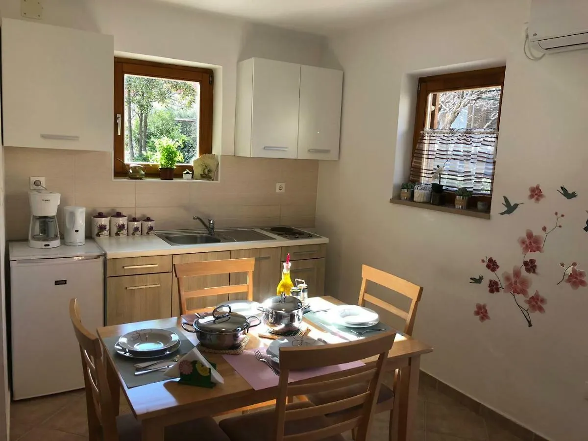 Croatian Home Apartments Zadar 0*,